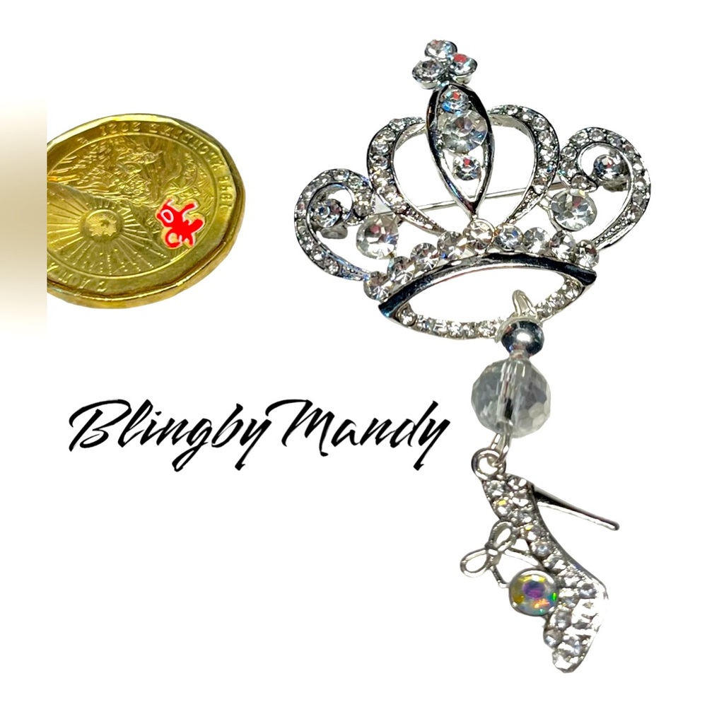 👑Pretty crown and slipper brooch
